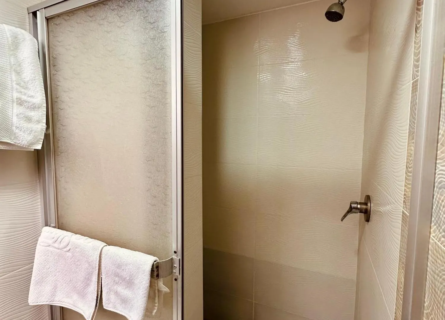 Hotel Tiwintza Internacional Quito Ecuador