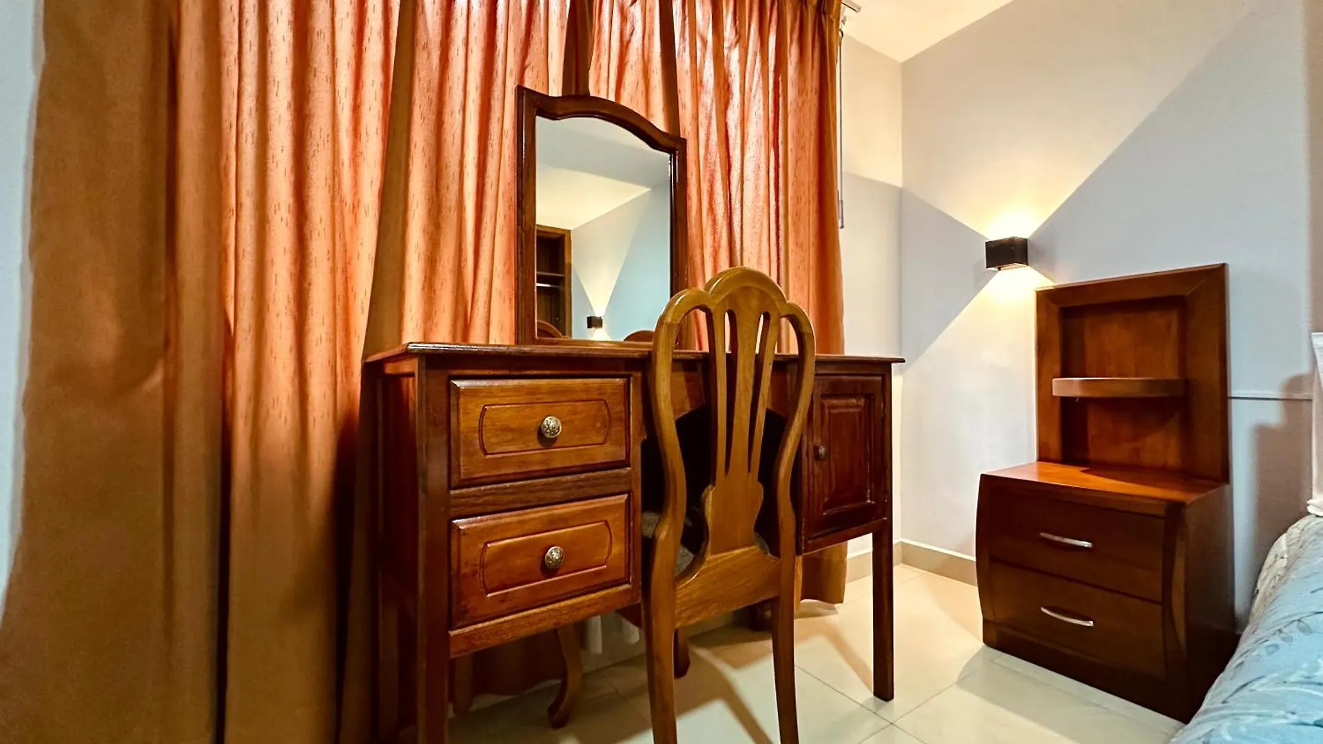 Hotel Tiwintza Internacional Quito